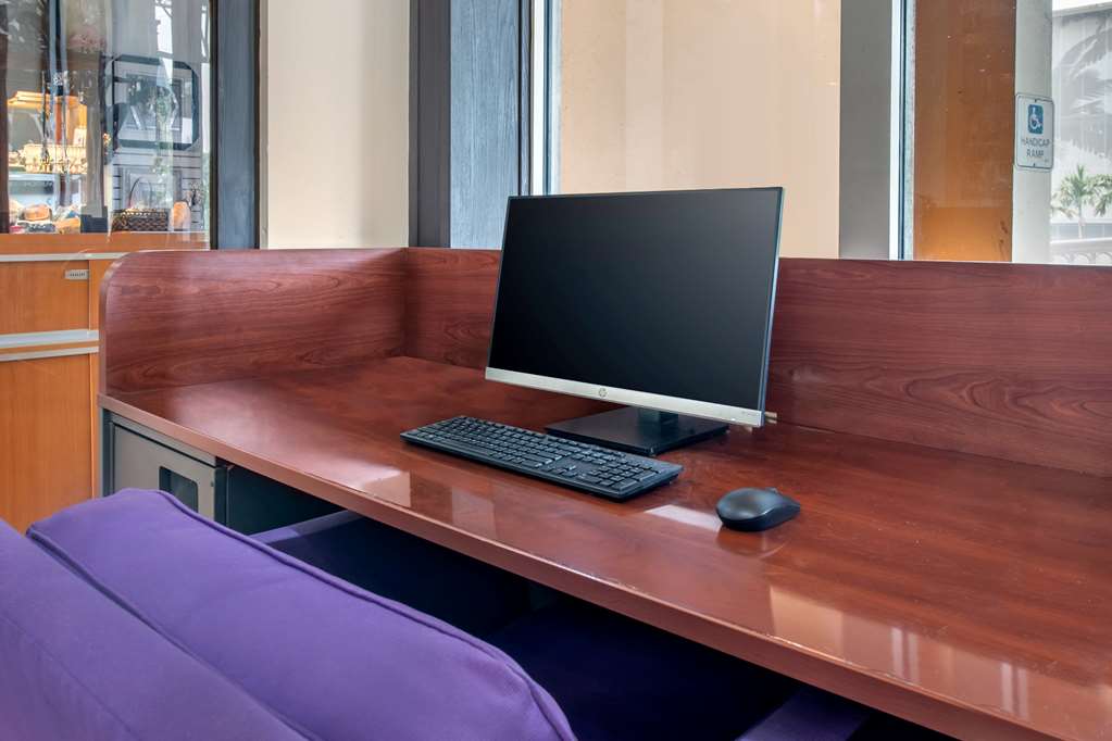 Ramada Plaza by Wyndham Marco Polo Beach Resort - photo 72