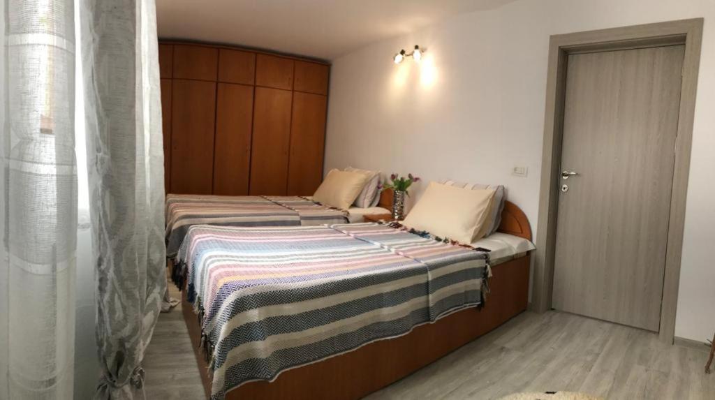 Casa Madame Coco — 4-Star Luxury Hotel in Piatra, Romania