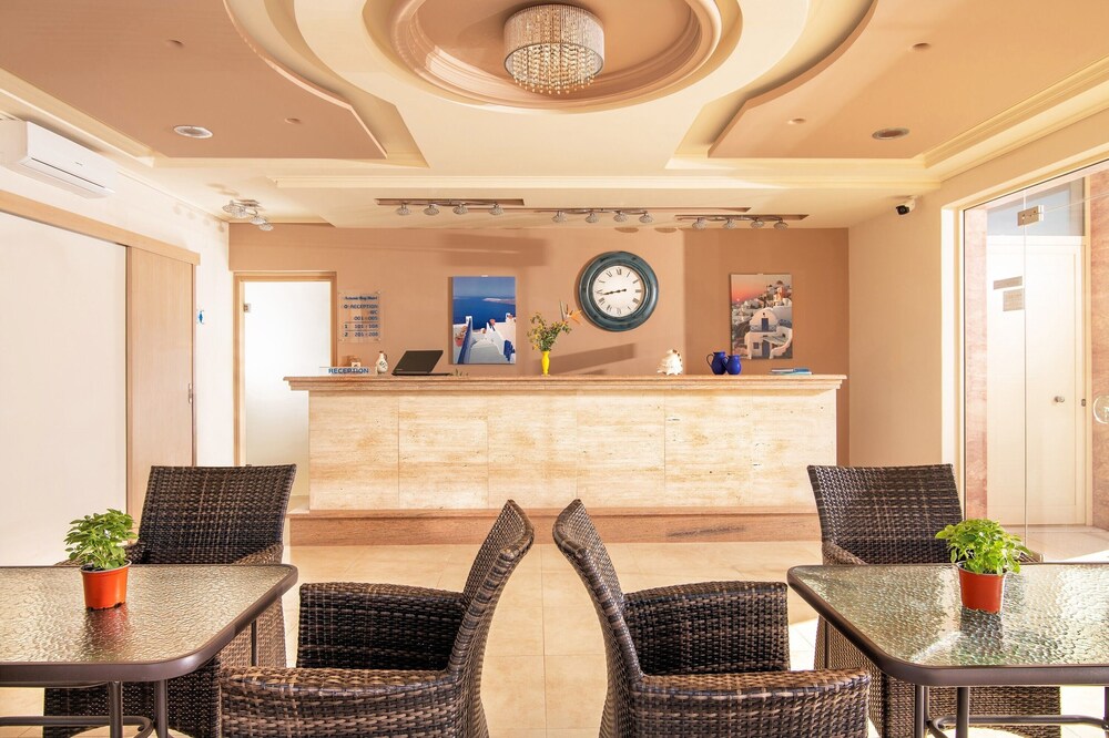 Pleasure Beach Hotel in Hersonissos, Greece