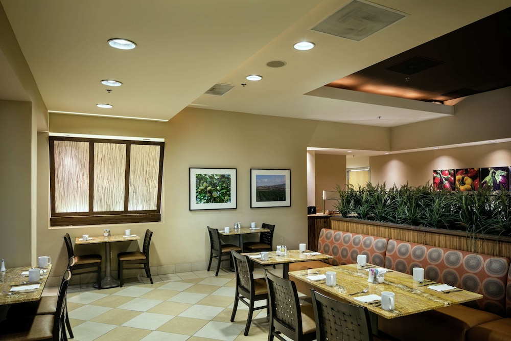 Hilton Stockton - photo 19