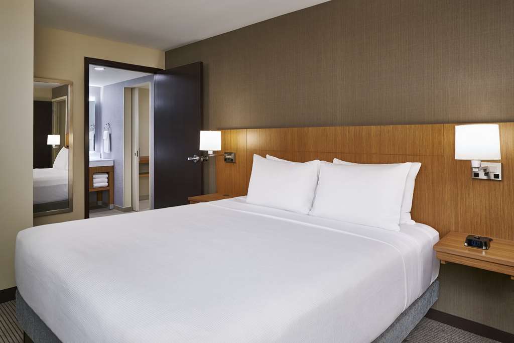 Hyatt Place Wilmington Riverfront - photo 7