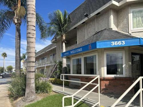 Studio 6 Suites Riverside CA South — hotel in Riverside