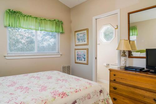 Atlantic Delight by Oak Island Accommodations - photo 32