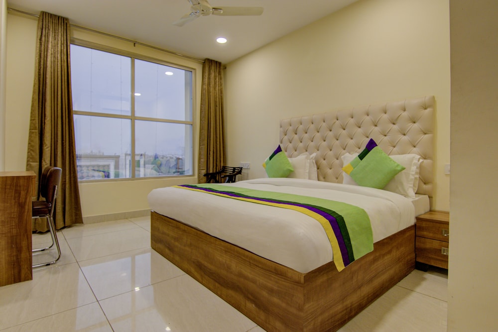 Treebo Torque - last minute hotel in Greater Noida