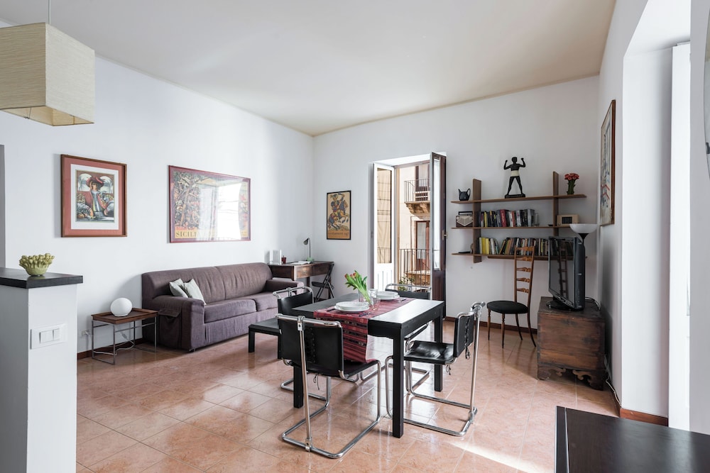 Casa all'Anfiteatro di Catania by Wonderful Italy — 4-Star Luxury Hotel in Catania, Italy