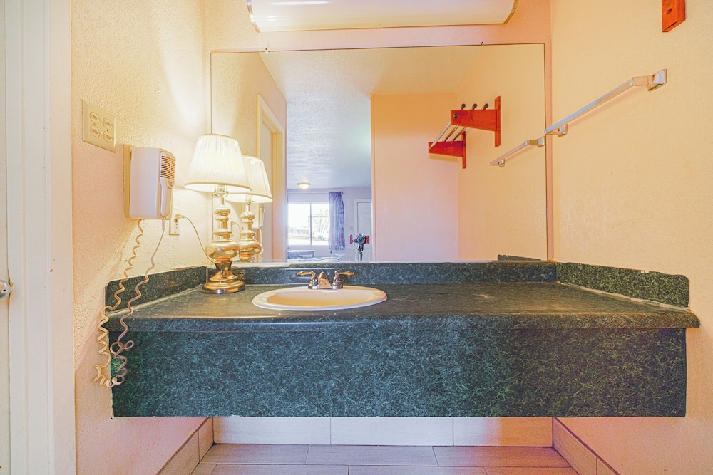 Regency Inn Three Rivers I 37 - photo 21