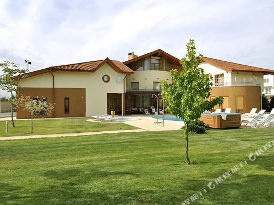 Villa Vitoria — 5-Star Luxury Hotel in Timisoara, Romania