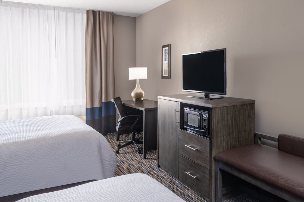 Garner Hotel Oklahoma City Quail Springs by IHG - photo 7