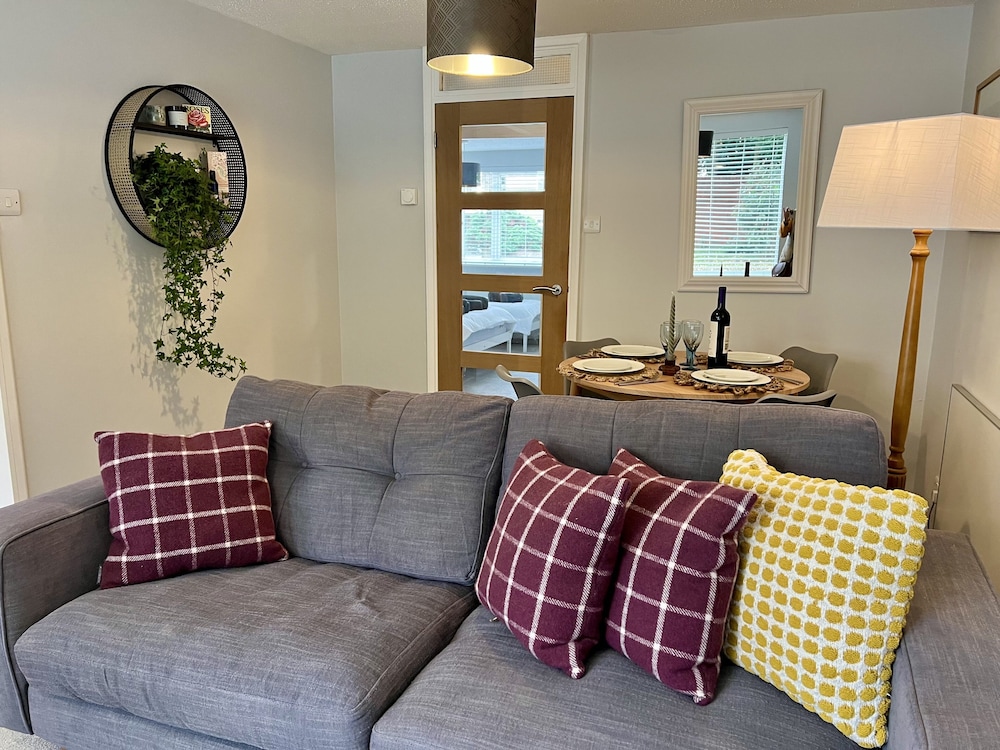 Bookeduk Lovely 2br Flat In Hoddesdon 17464146 — Hoddesdon