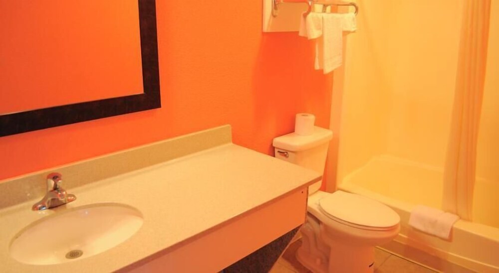 Ocean View Inn - photo 13
