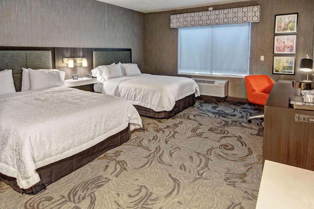 Hampton Inn Fresno Airport - photo 13