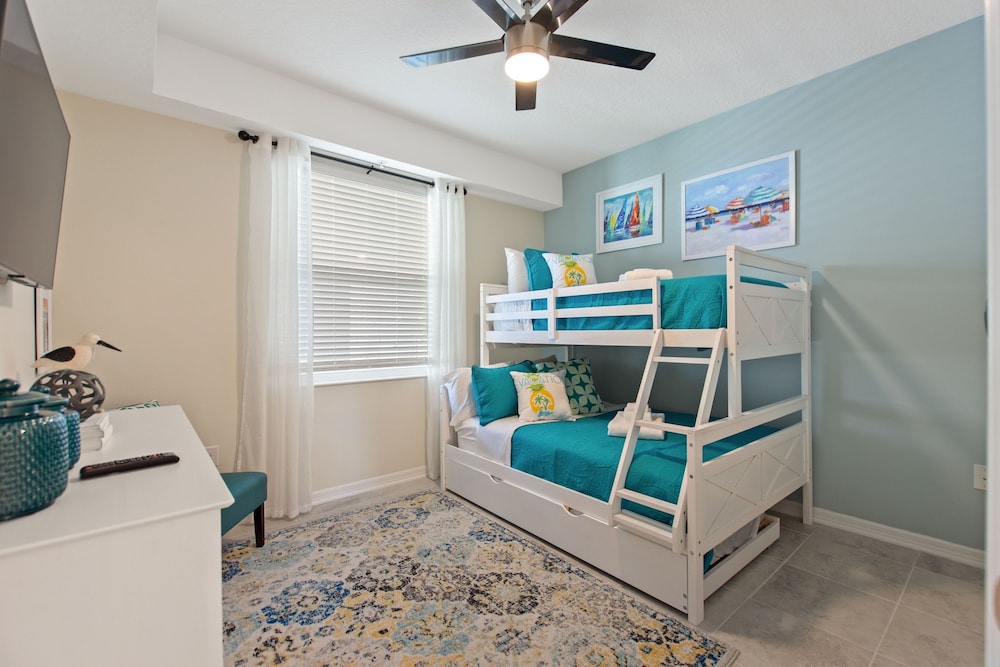 Resort Life At Storey Lake By Shine Villas #702 2 Bedroom Apts - photo 3