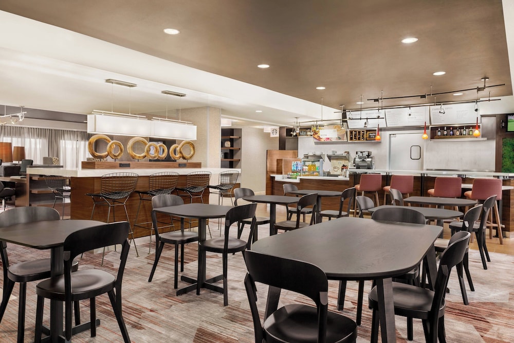 Courtyard by Marriott Roseville - photo 32