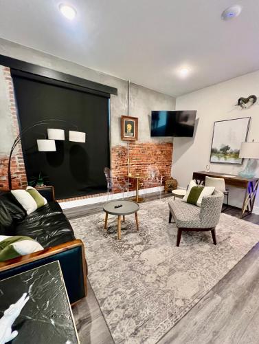 The Hive 206 Sweeter — 4-Star Luxury Hotel in Wilmington, United States