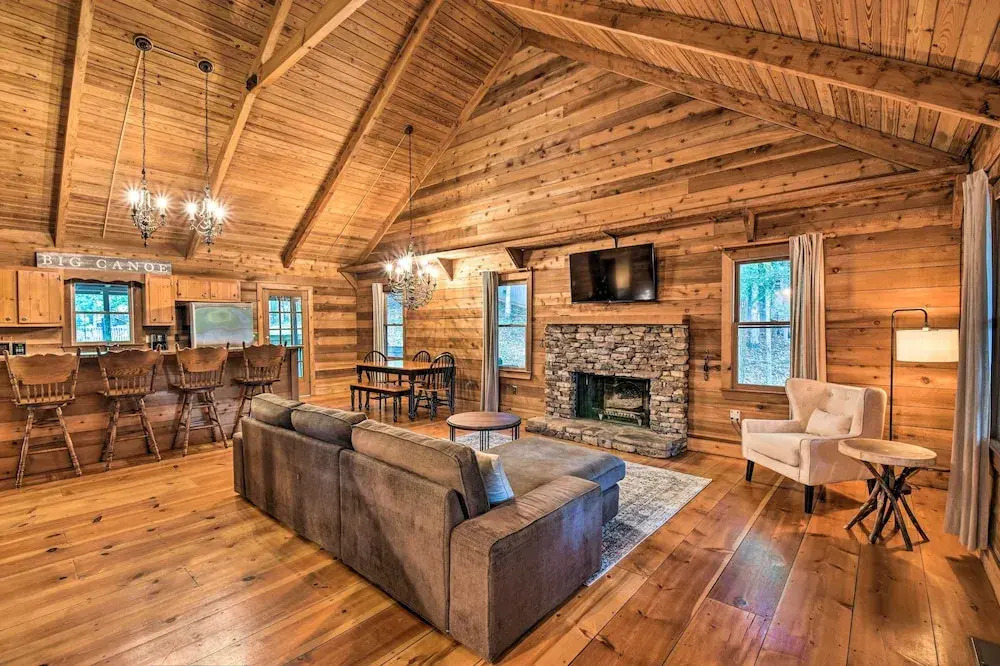 Big Canoe Mountain Resort Cabin w Pool Access - photo 2