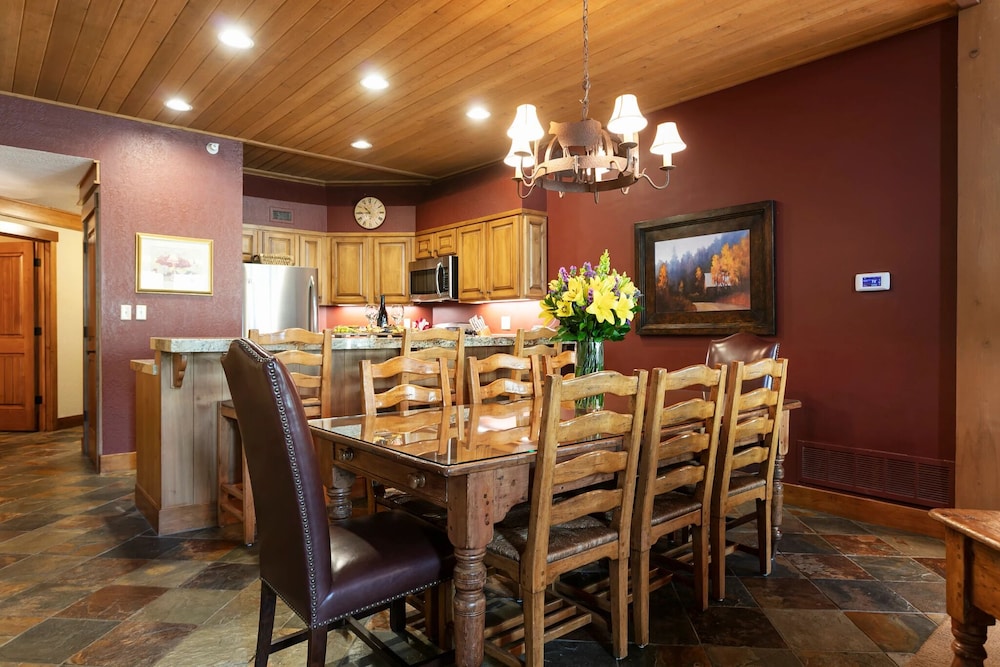 Powder Run 2 Bedroom Condo By All Seasons Resort Lodging - photo 27