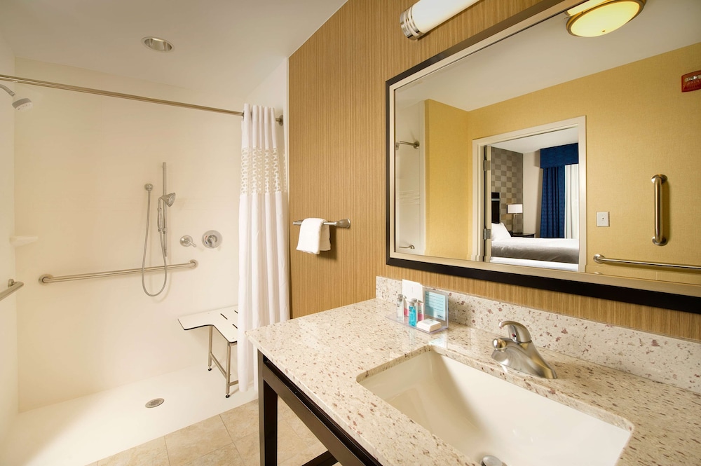 Hampton Inn & Suites Washington DC North Gaithersburg - photo 18