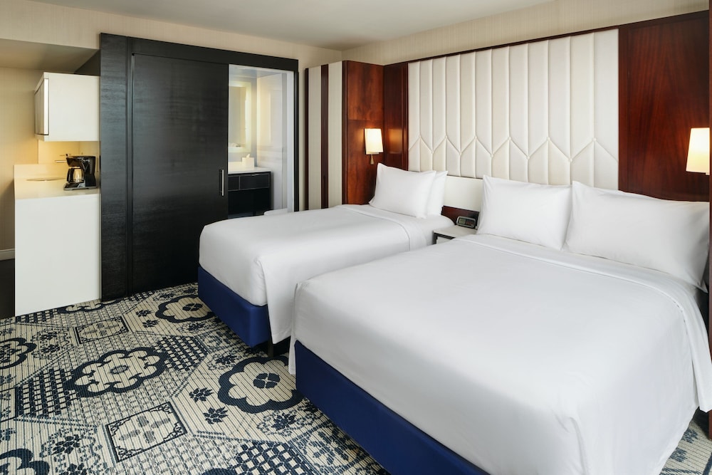Residence Inn New York Manhattan Central Park - photo 10