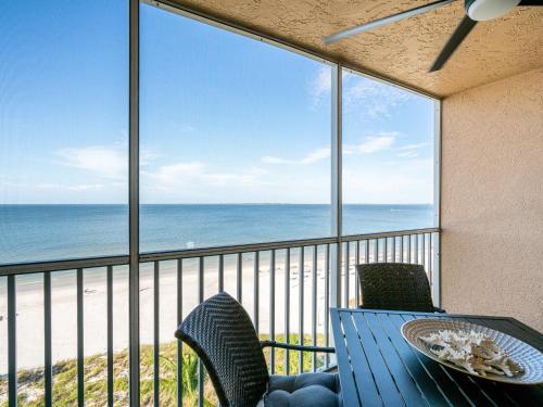 Two Bedroom Apartment — 4-Star Luxury Hotel in Fort Myers Beach, United States