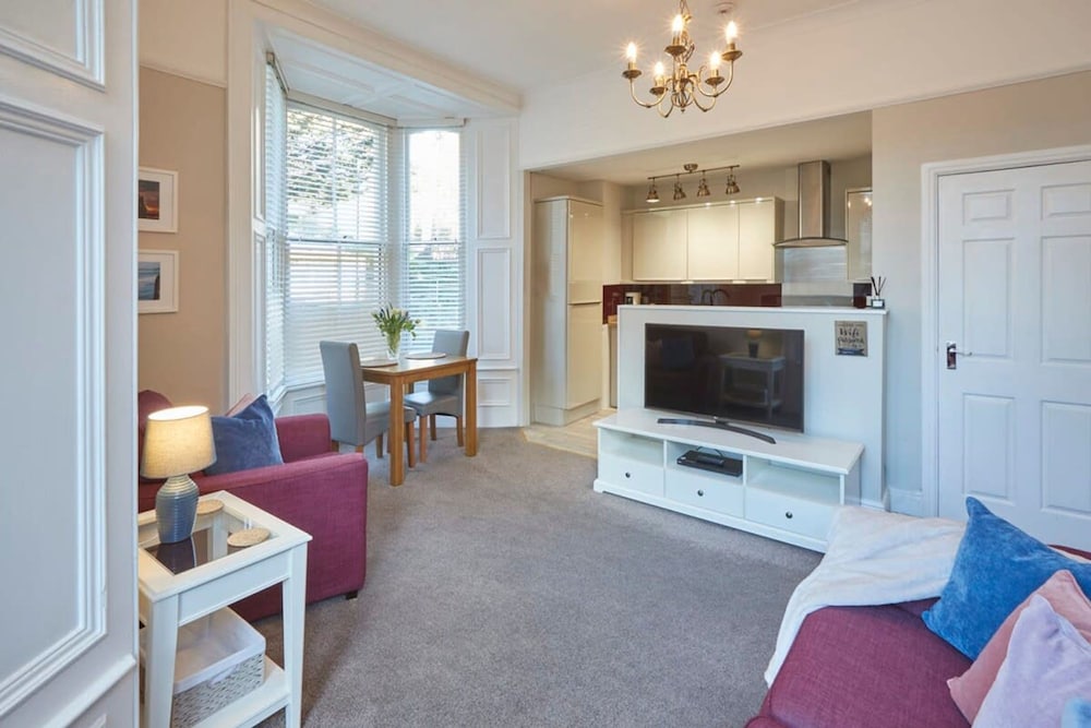 Host & Stay Sandpiper Apartment — 4-Star Luxury Hotel in Whitby, United Kingdom