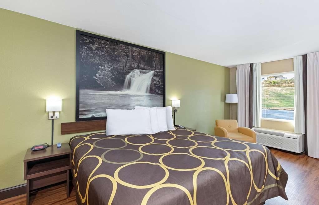 Super 8 by Wyndham Kingsport - photo 17