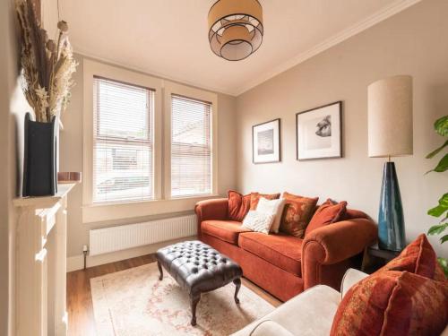 Welcoming terrace with free street parking Pass the Keys in Bath, United Kingdom