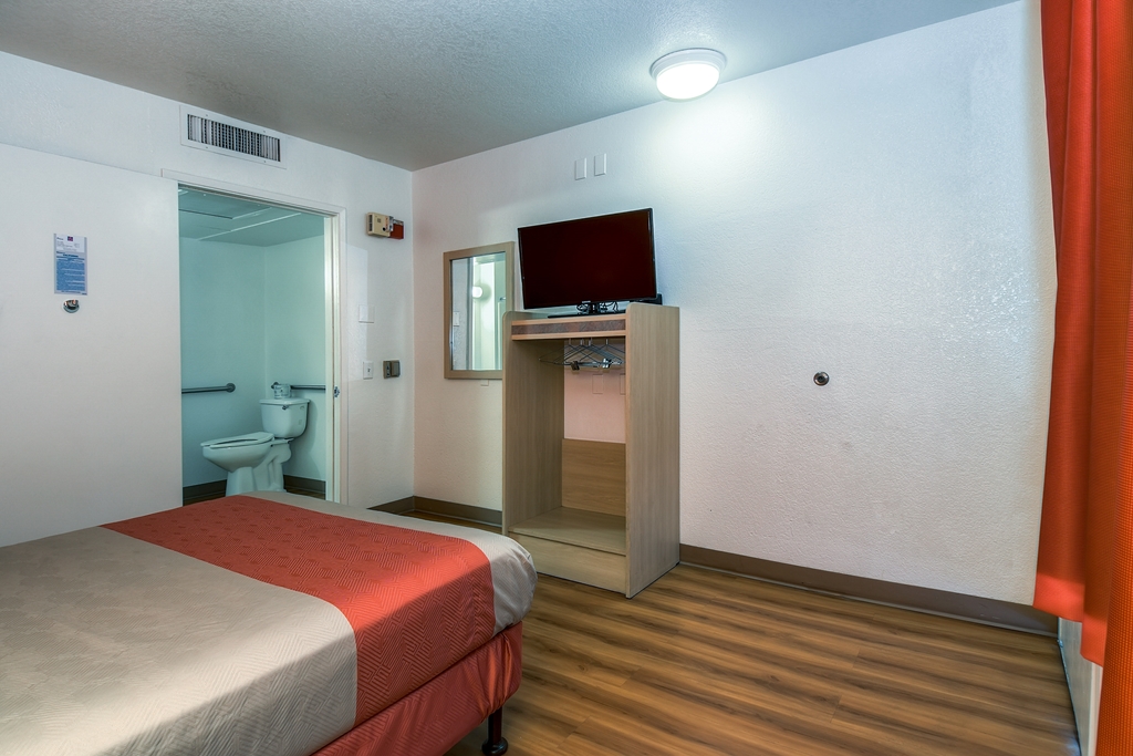 Motel 6 Corona CA - photo 10