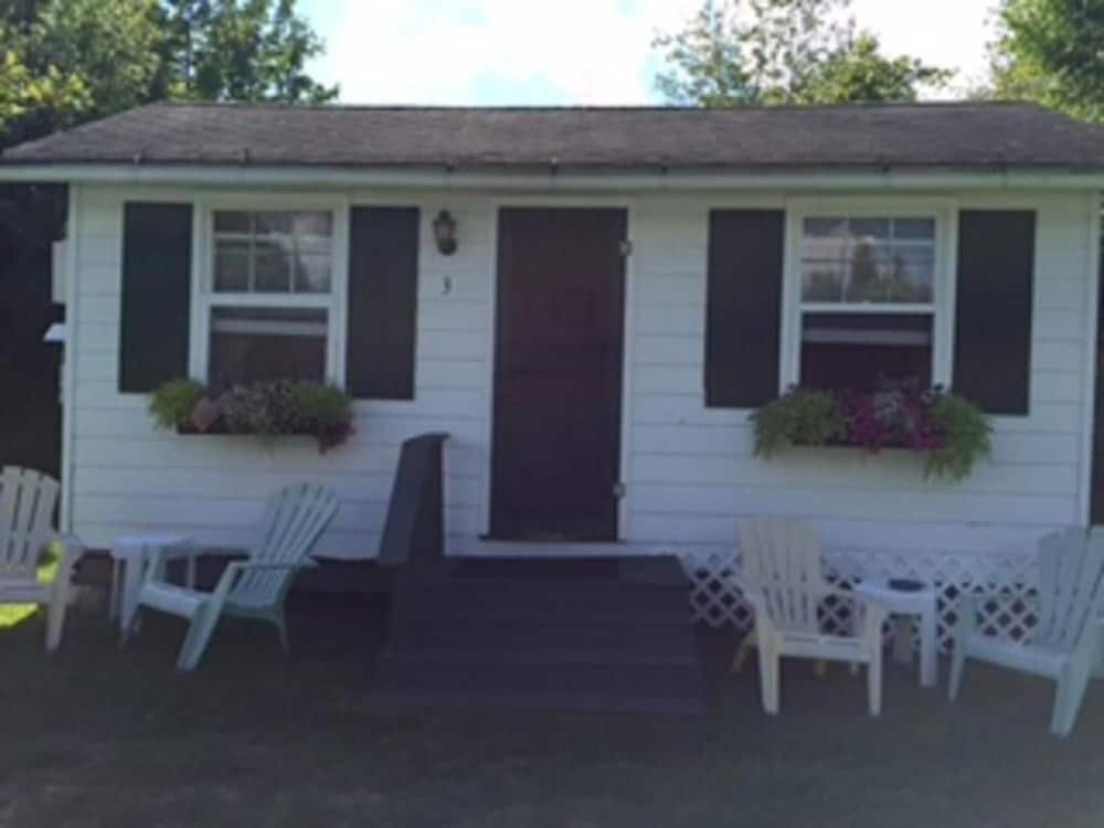 Rock Ledge Motel - photo 25