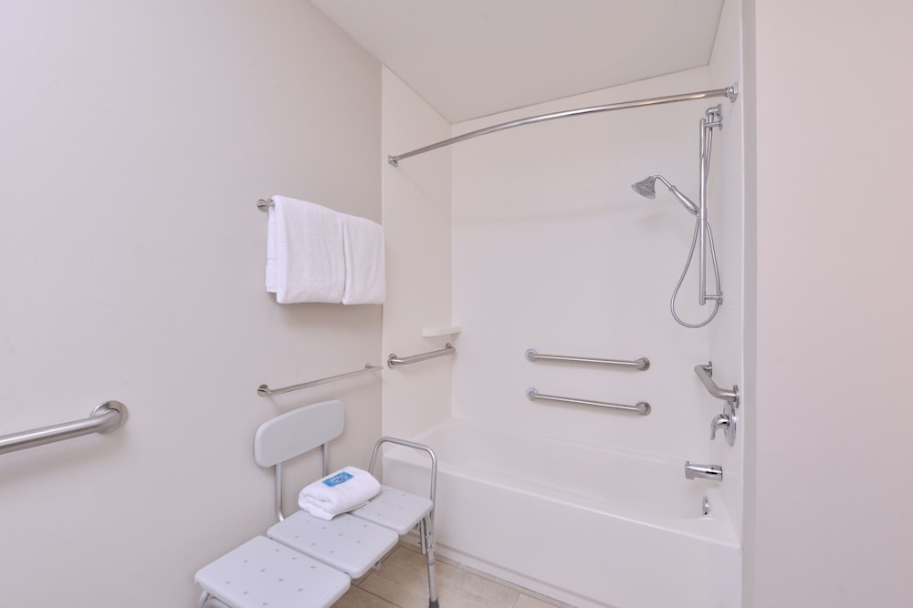 Holiday Inn Express Bethlehem by IHG - photo 21
