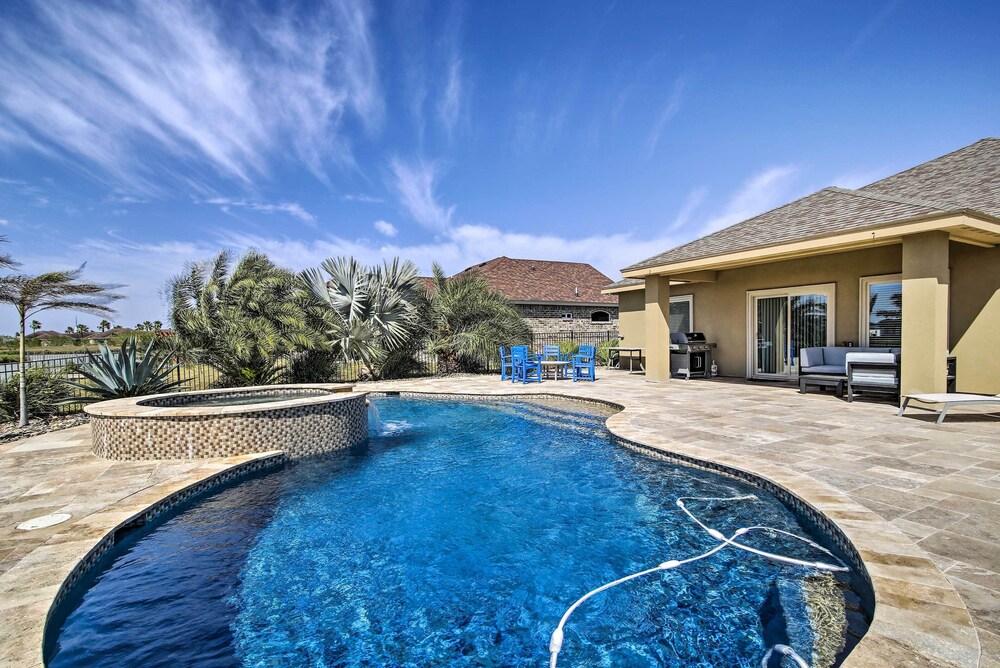 Laguna Vista Resort Style Home Private Pool and Spa - featured photo
