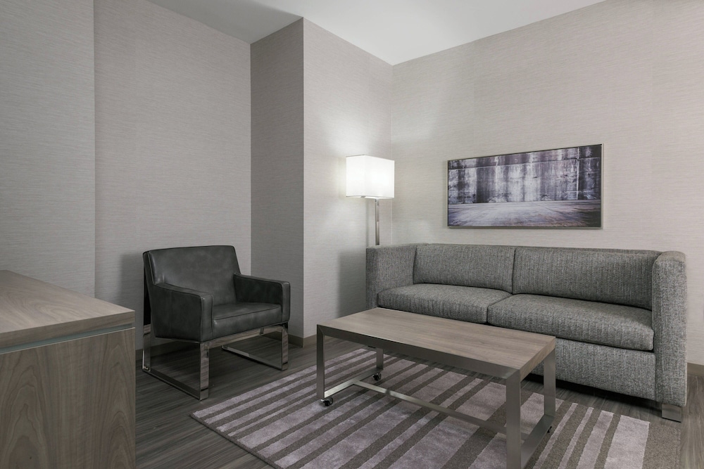 AC Hotel by Marriott Boston North - photo 32