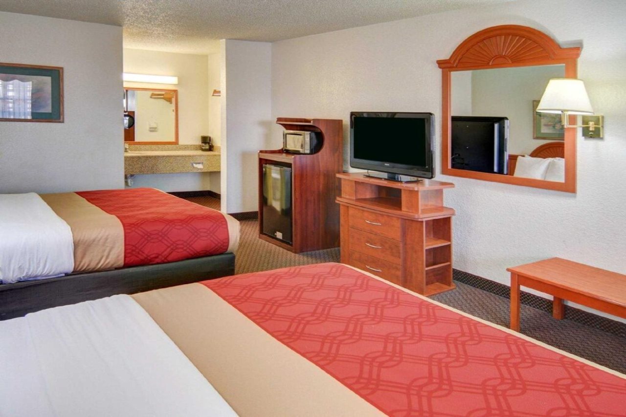 Super 8 by Wyndham Decatur Texas - photo 23