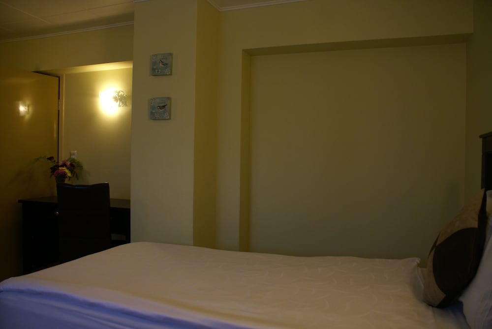Hotel Baviera — Parral — photo 3