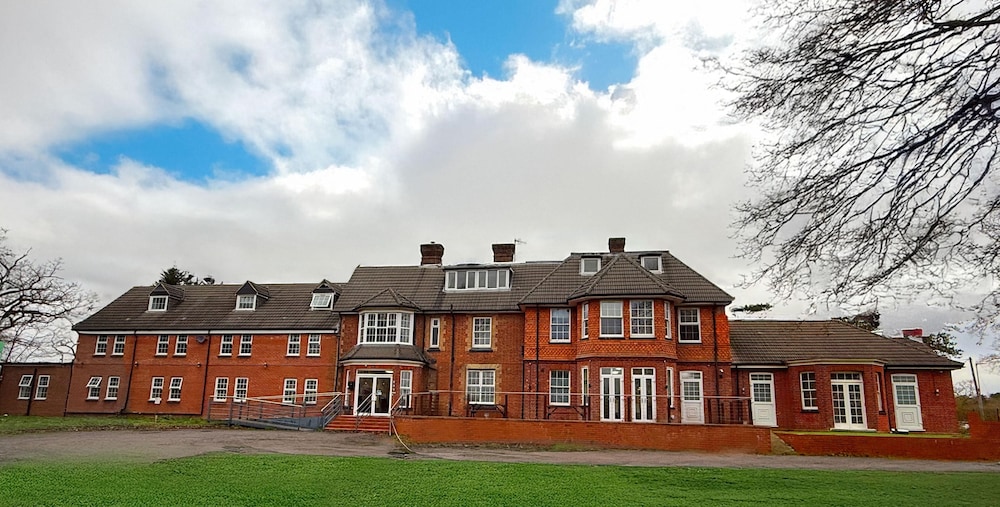 Trivelles Gatwick — Crawley