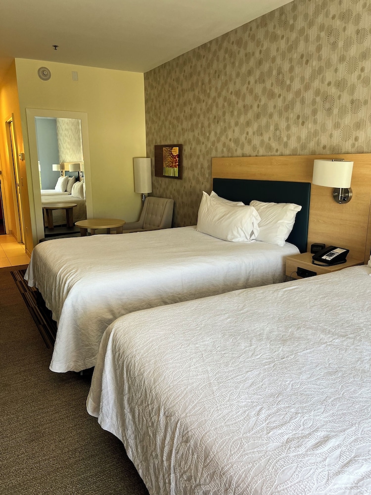 Home2 Suites by Hilton McAllen - photo 35