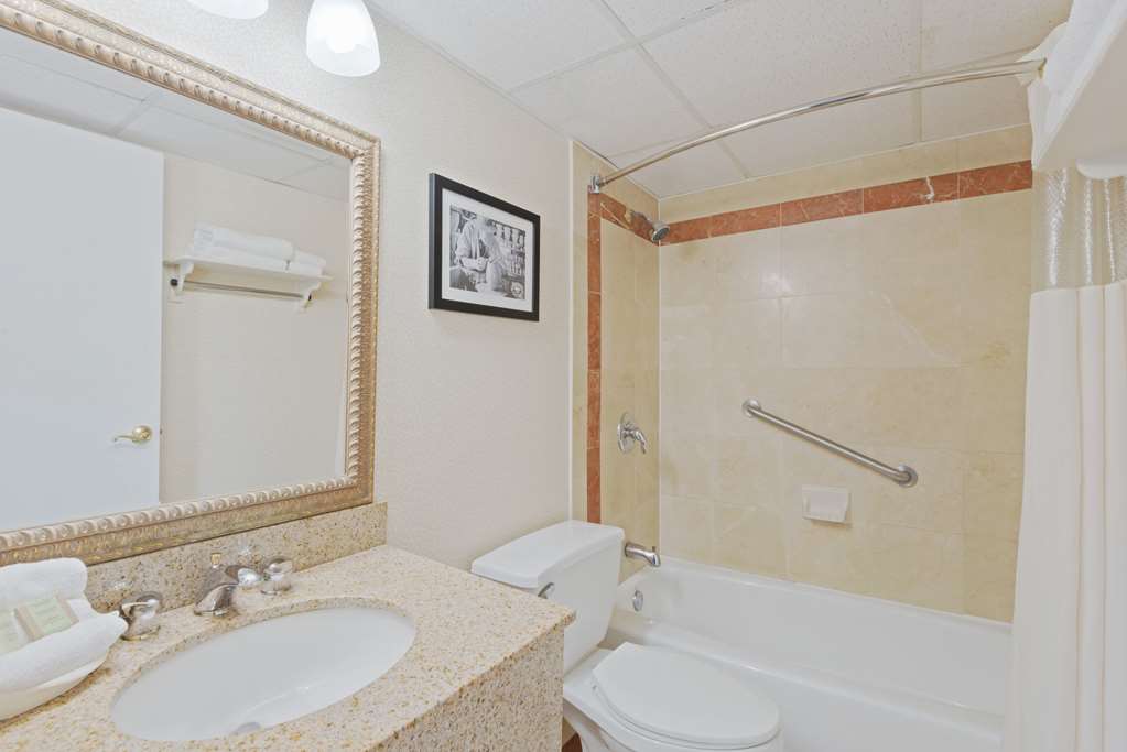 Super 8 by Wyndham Sturbridge - photo 10