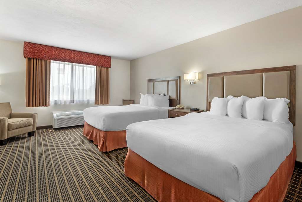 Best Western Plus Eagleridge Inn & Suites - photo 4