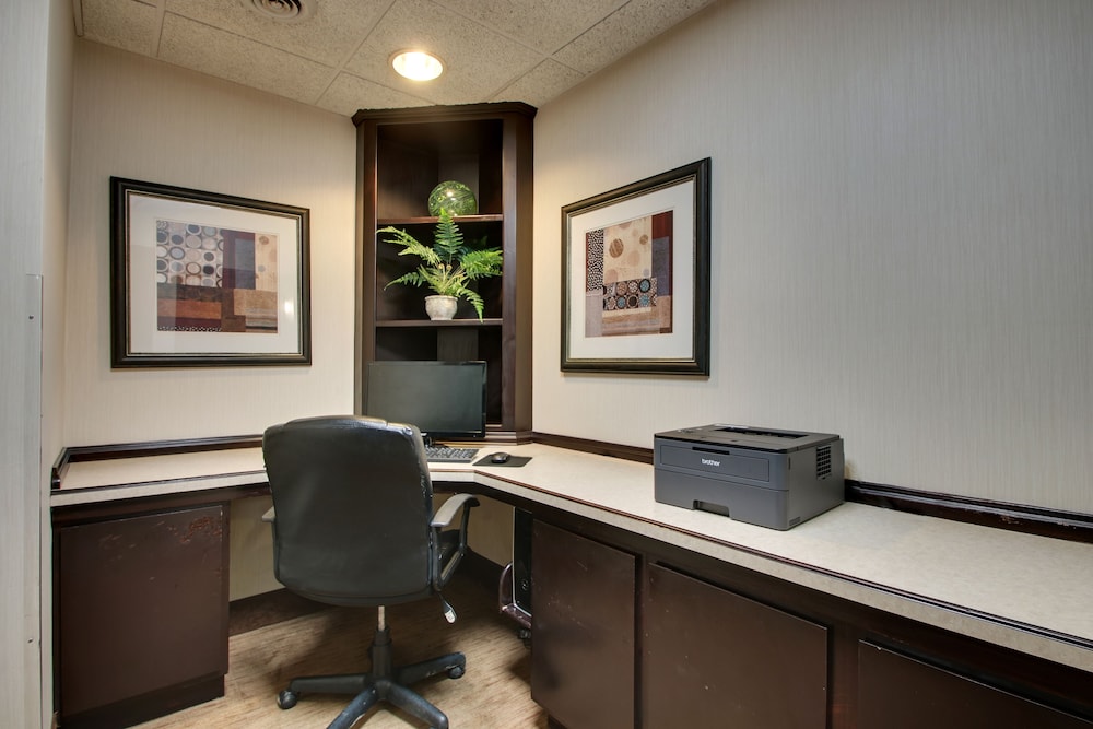Greenfield Inn & Suites Owensboro KY Airport - photo 39