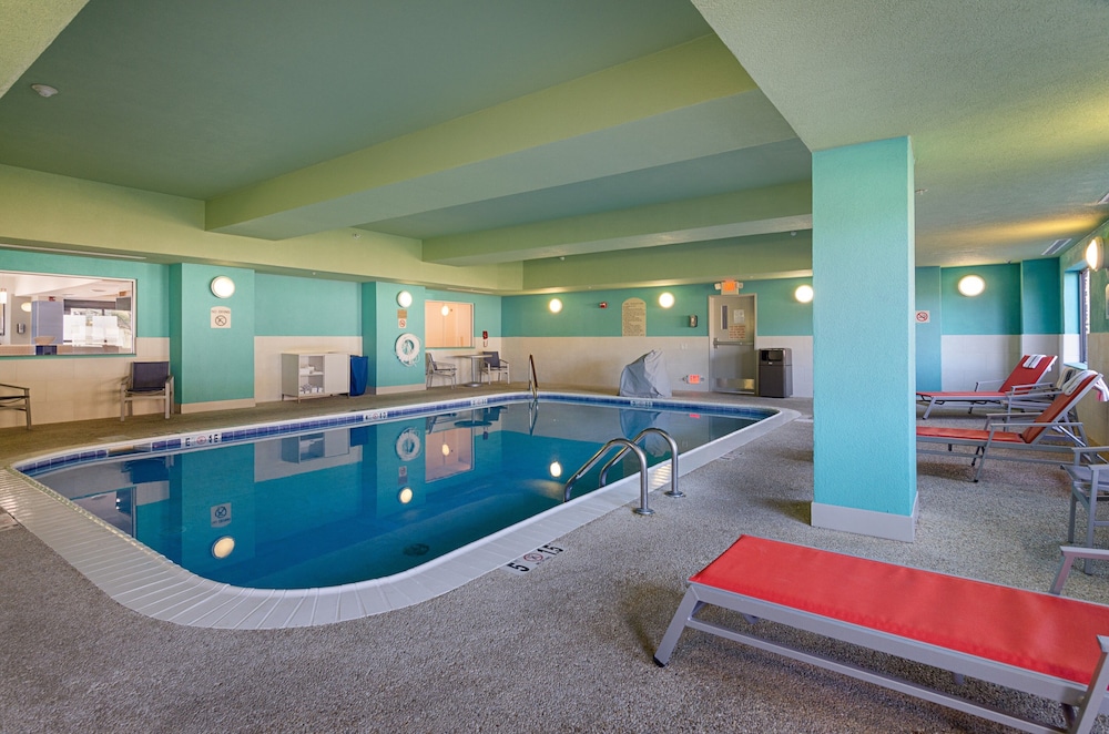Holiday Inn Express Hotel & Suites Weston by IHG - photo 43
