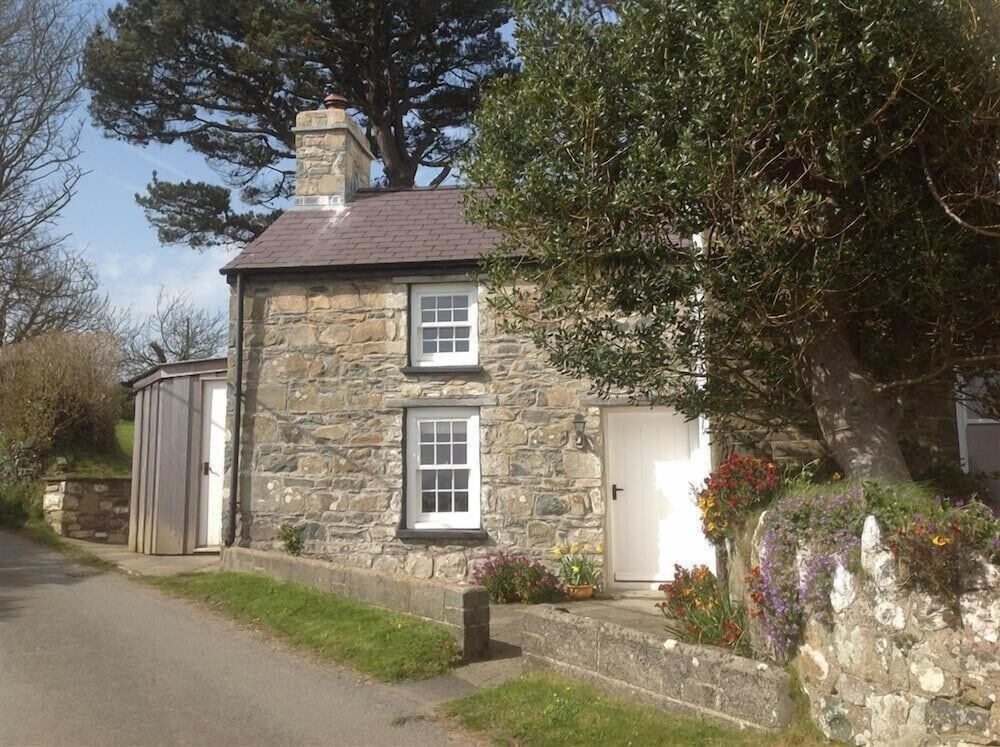 West End Cottage — 4-Star Luxury Hotel in Newport, United Kingdom