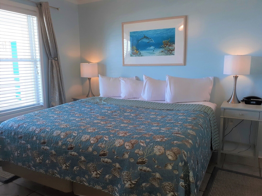 Sandpeddler Inn & Suites - photo 74