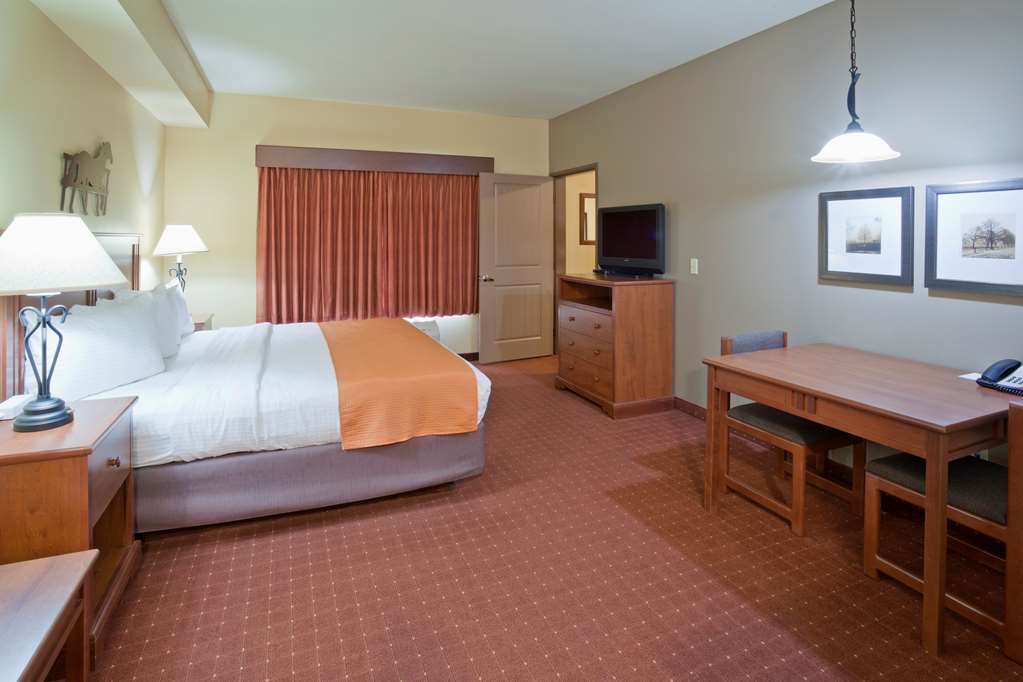 AmericInn by Wyndham Fargo Medical Center - photo 20