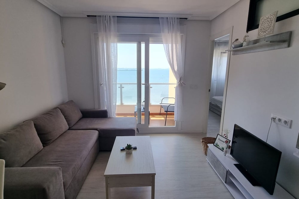 Seaside Apartment Sleeps 6 With Balcony 20851616 — Vilagarcia De Arousa