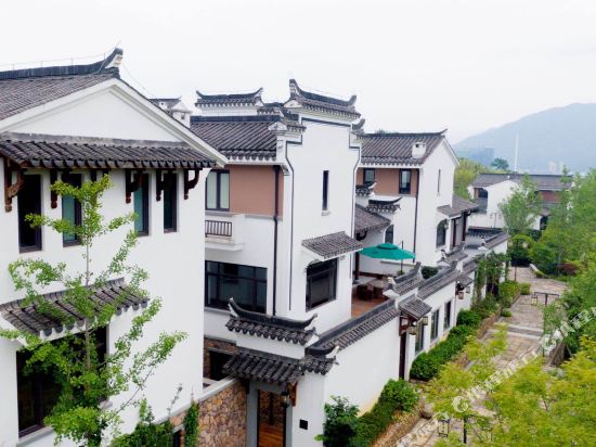 Taman Clouds Villa — 4-Star Luxury Hotel in Hangzhou, People's Republic of China