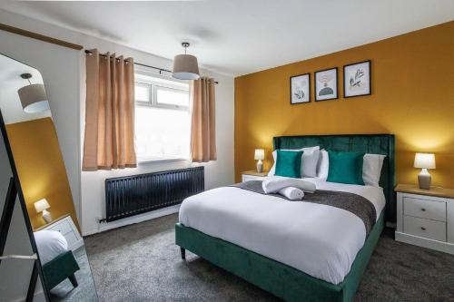 Enjoy 4 BR house perfect for family friends & work — 4-Star Luxury Hotel in Stockton-On-Tees, United Kingdom