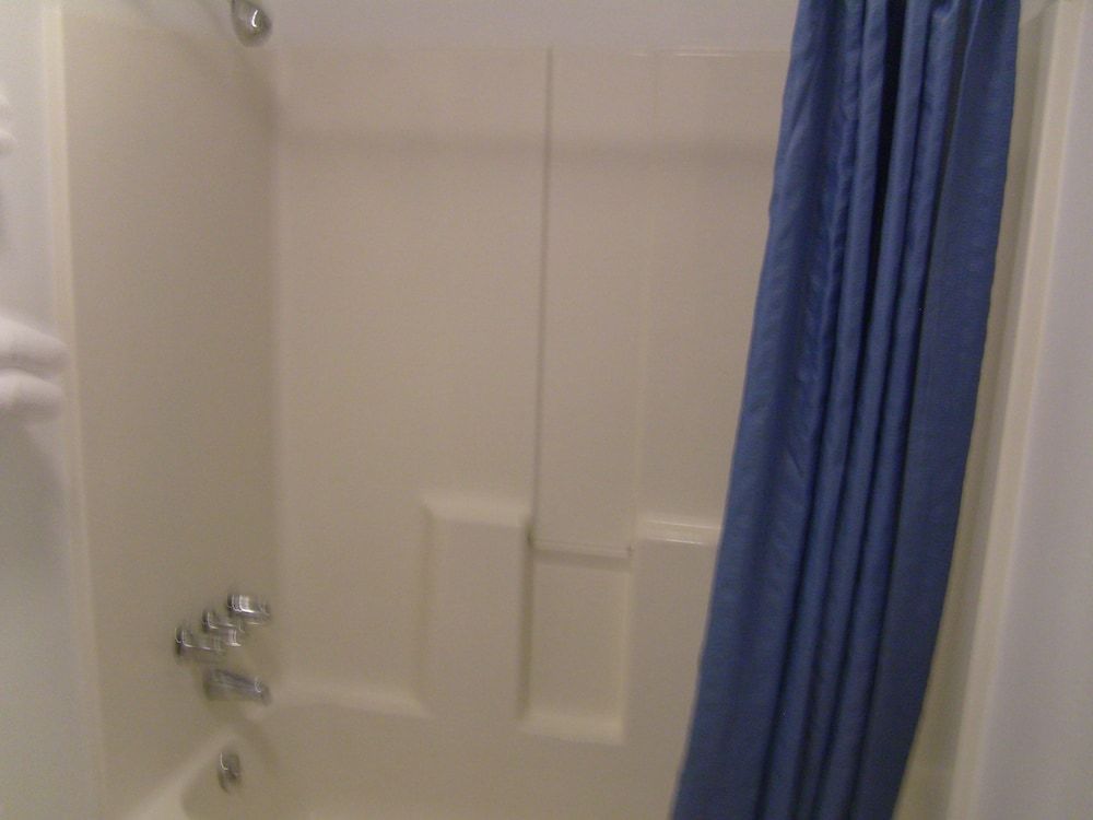 Cascade City Center Motel - photo 3