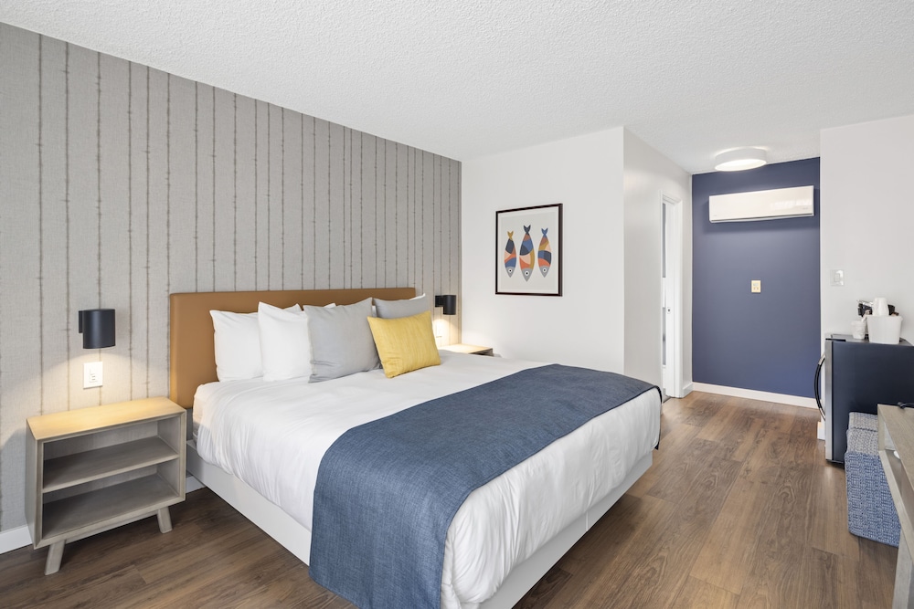 Sea Harbor Hotel - photo 33