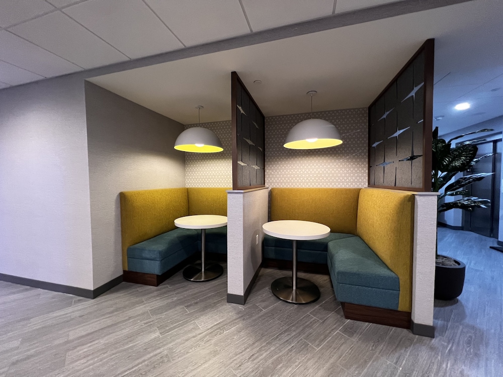 Hampton Inn & Suites by Hilton Marina - photo 54