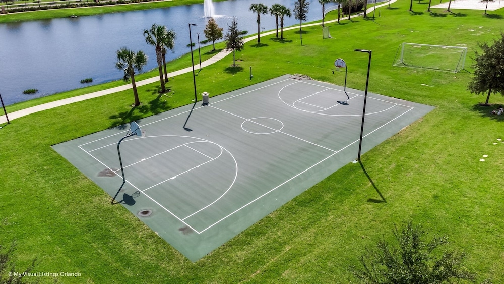 Coconut Breeze Getaway Resort Facilities Access 9 Bedroom Home by Overmoon - photo 38