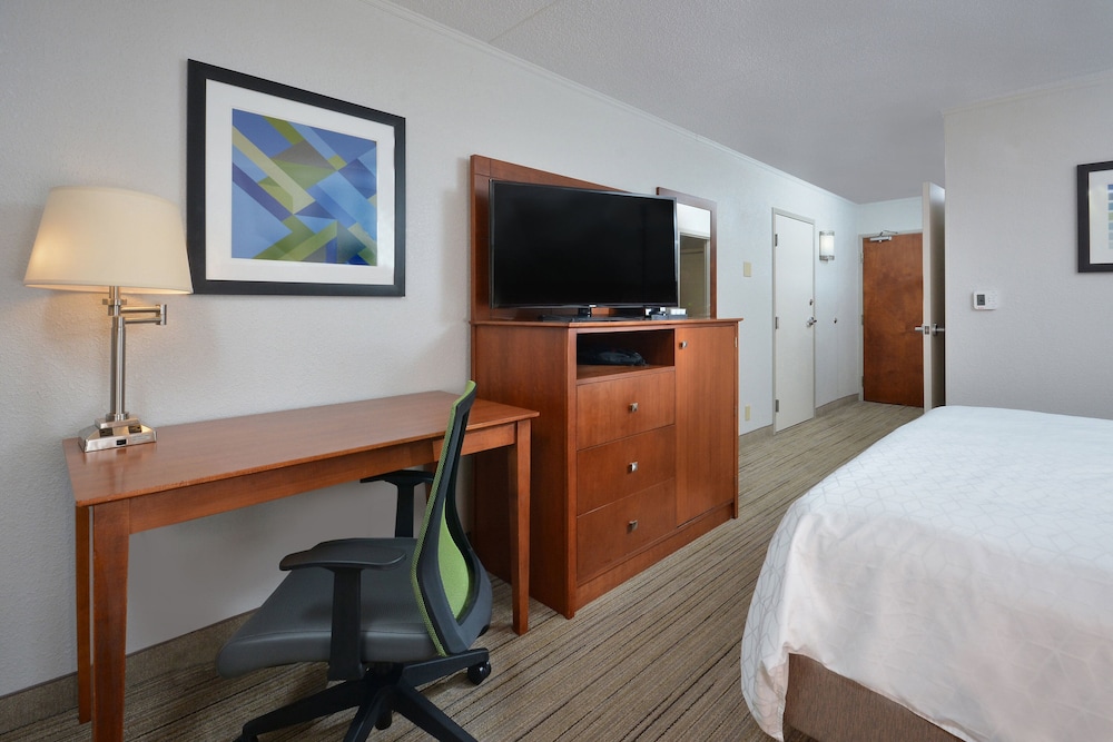 Holiday Inn Express Lynchburg an IHG Hotel - photo 4